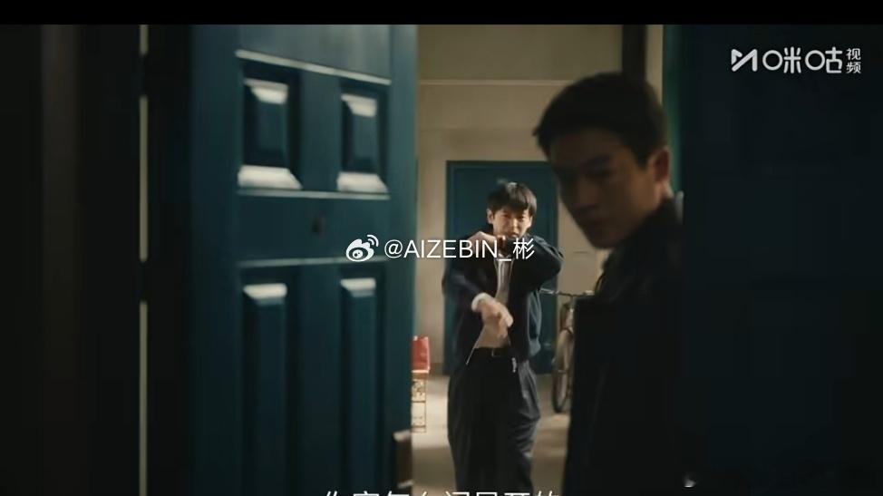 王凯彭昱畅零帧起手打配合零帧起手的打戏太绝，王凯彭昱畅一出场就进入战斗状态，动作