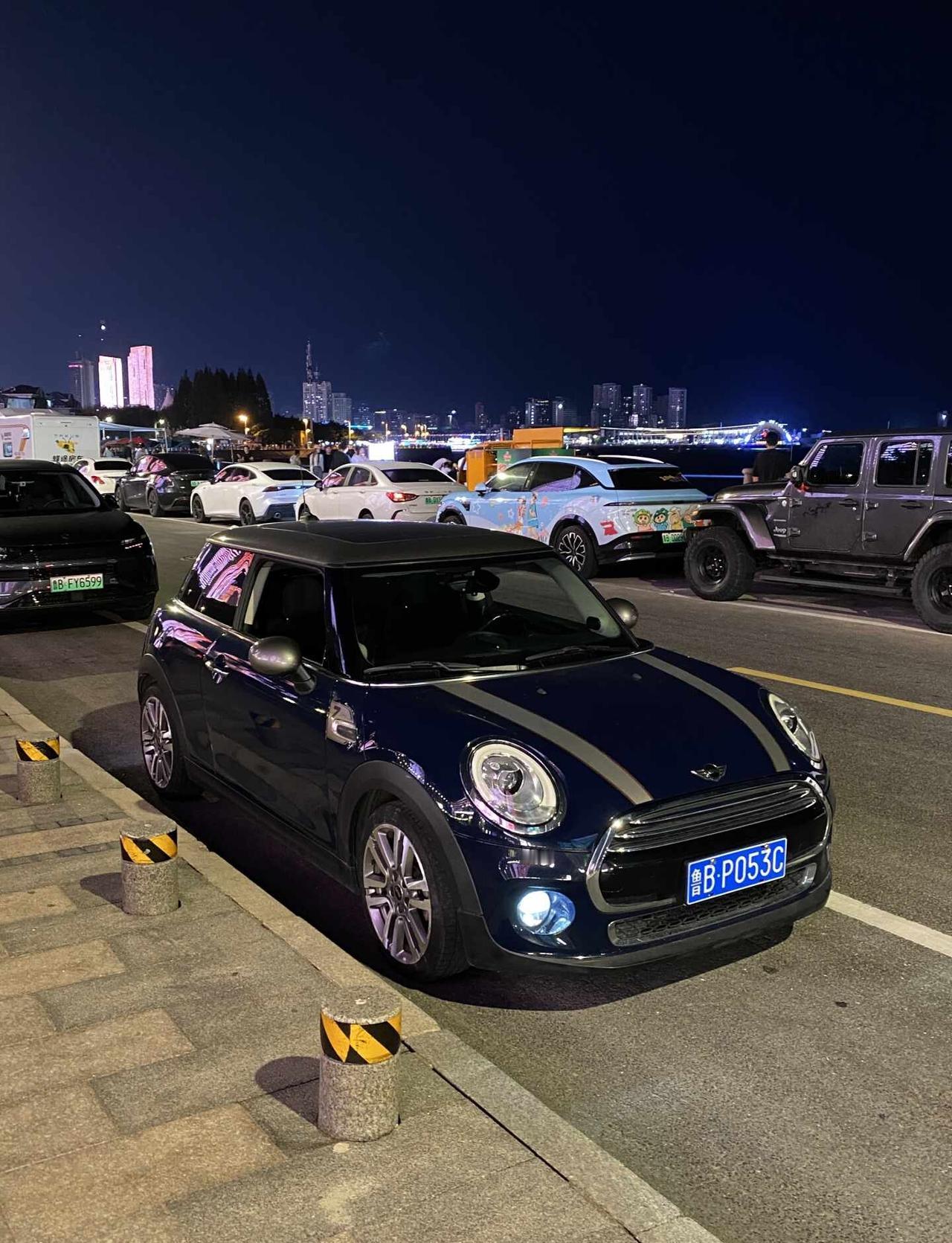 高强度驾驶mini两周
MINI f56