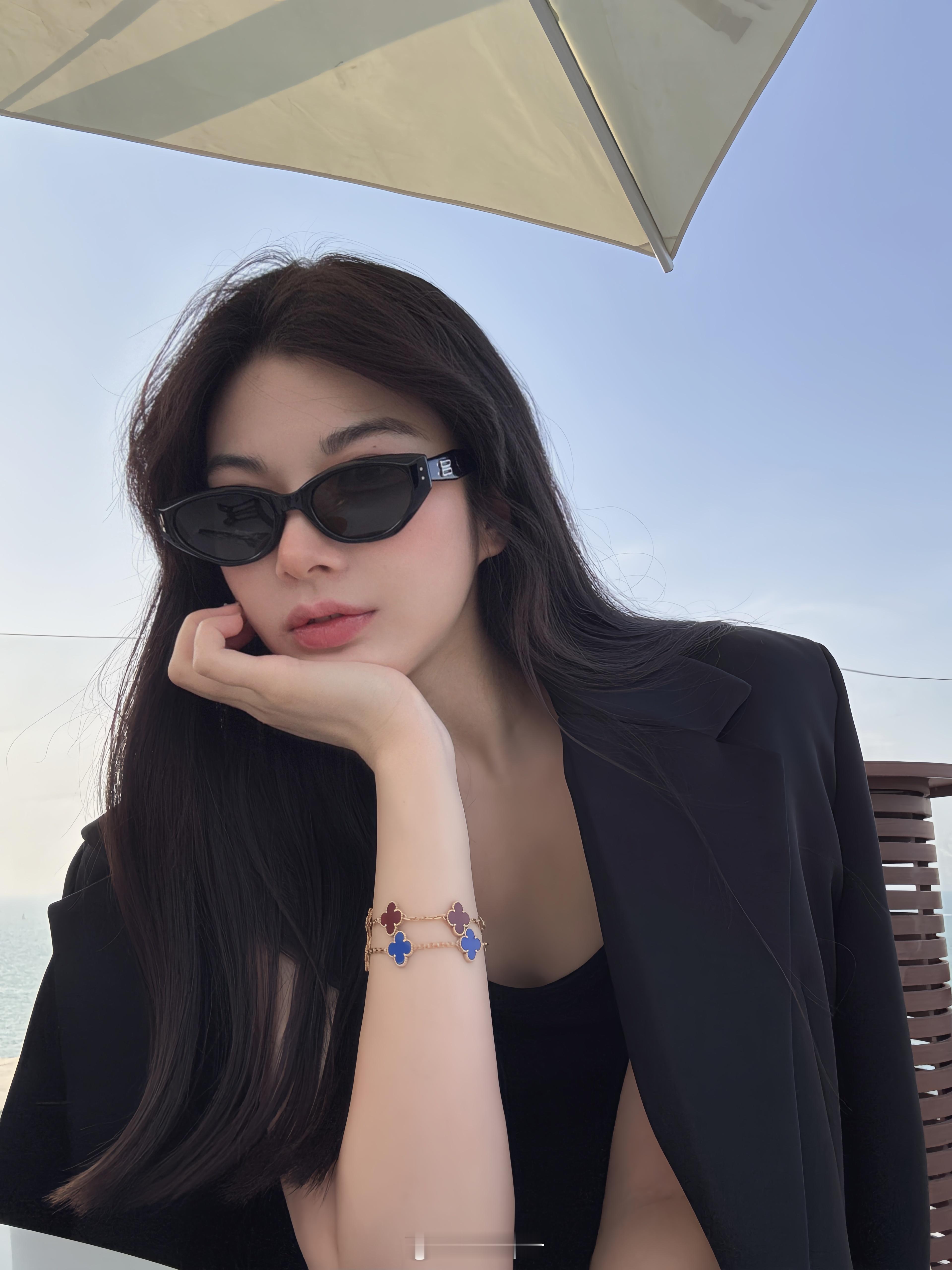 五一假期完美结束 结束第一天立马拔掉两颗智齿[泪][泪][泪] ​​​