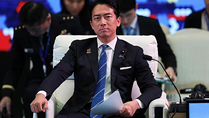 ​看来日本要和中国对着干了，日本防卫大臣小泉进次朗强力的部署将可能引发局势振荡。