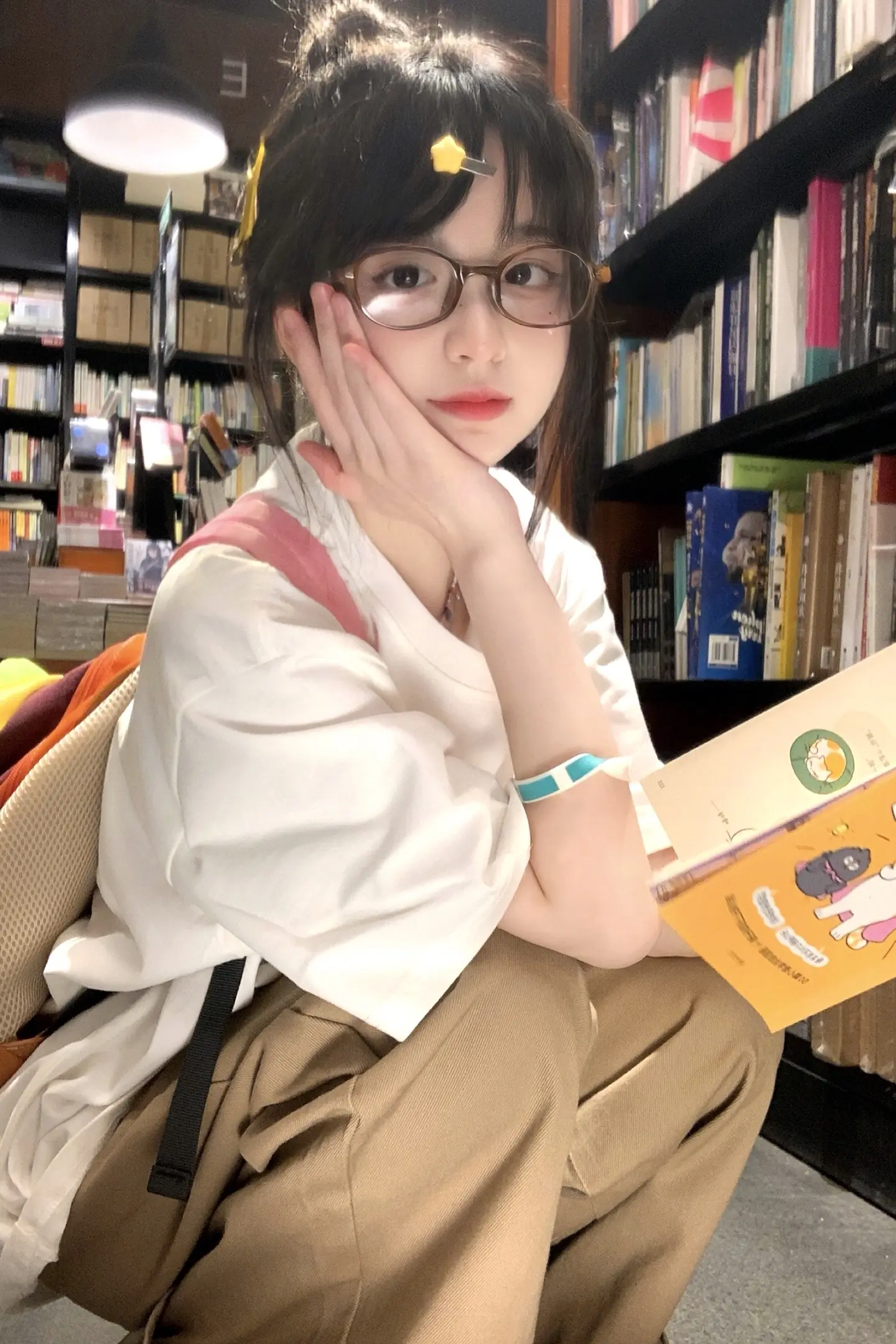 是否两个人足够捕捉爱的镜头。