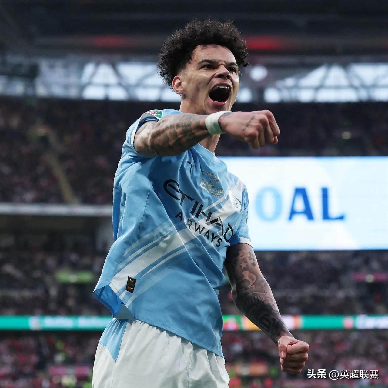 联赛杯决赛战报：

阿森纳0-2曼城

恭喜曼城足球俱乐部 夺得联赛杯冠军