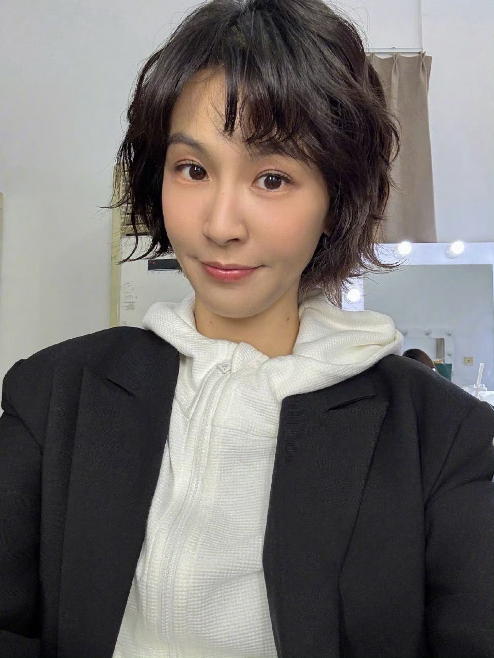 浪姐大型家乡特产推介会既视感看得出曾沛慈完全爱上长沙的臭豆腐了，长沙还有好多好多