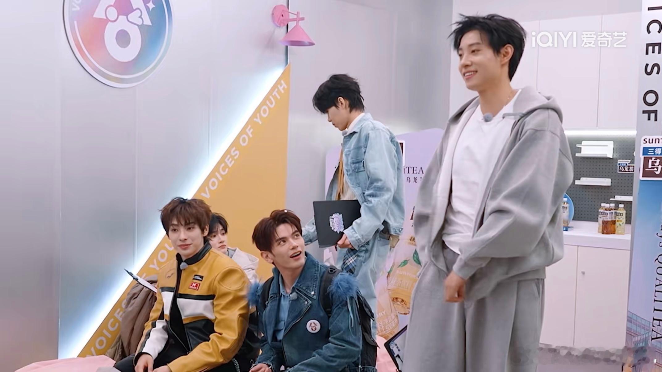 短剧演员拍吻戏的肺活量震惊我了 干嘛嗷，有这么猛的肌肉和这肺活量不去多拍点大尺度