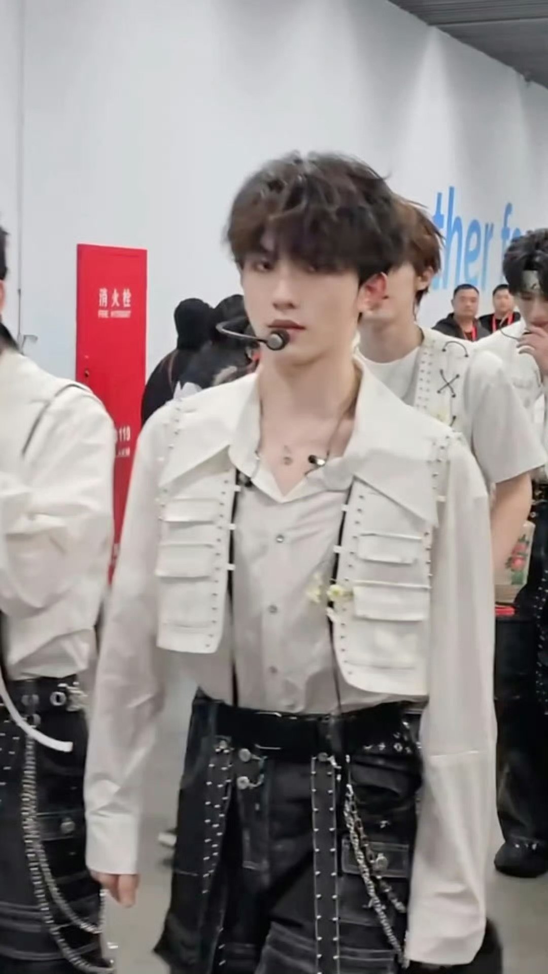 苏新皓背水一战出妆苏新皓背水一战舞台出妆苏新皓背水一战舞台出妆苏新皓