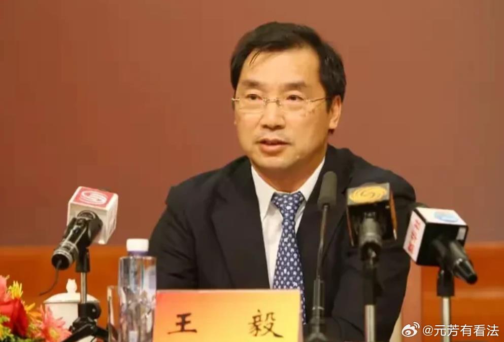 71岁退休官员落马。据广东省纪委监委消息称，广东省深圳市政协原党组副书记、副主席