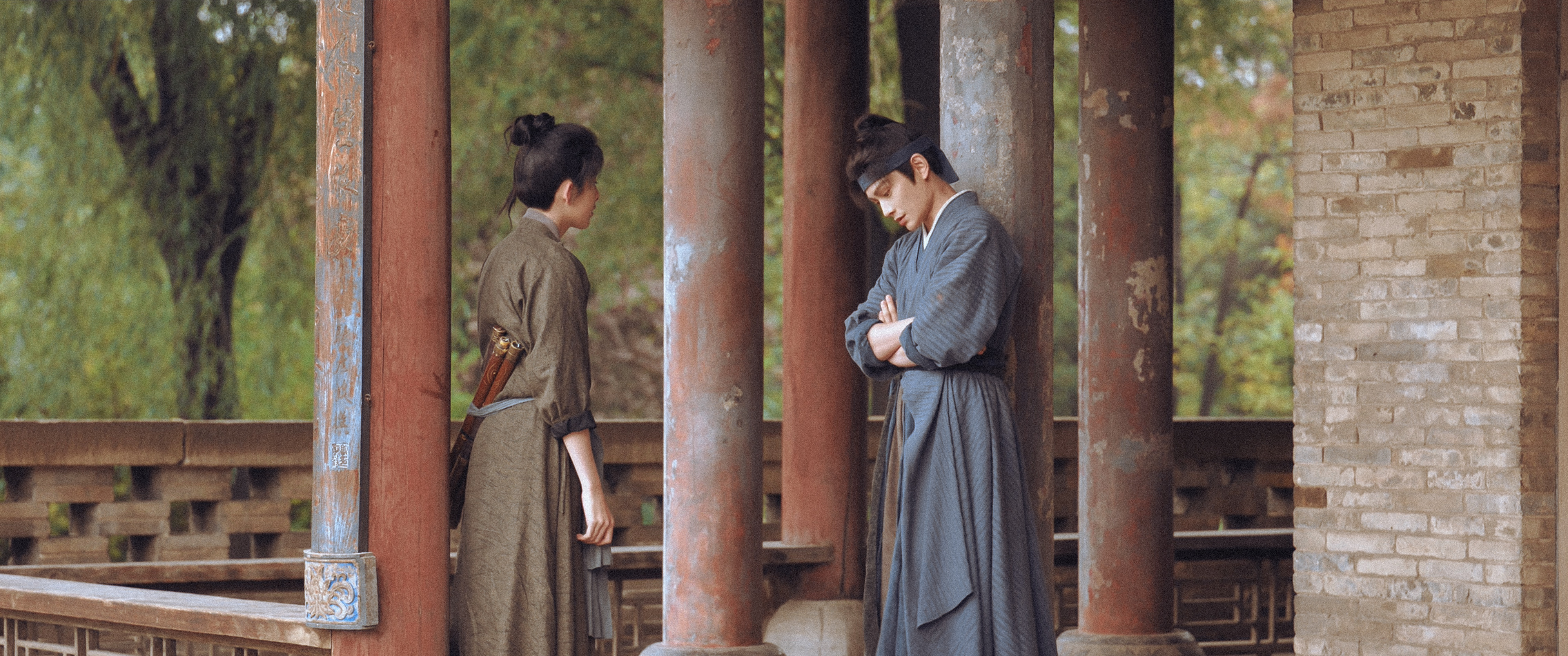 -花开锦绣的镜头古韵味还挺浓🍃画面构图和配色都很舒服～花开锦绣