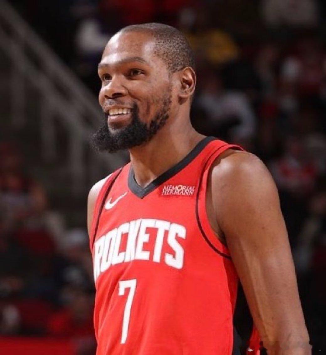 杜兰特因右膝受伤，将缺席今晚对阵湖人队的第一场比赛。火箭vs湖人nba季后赛