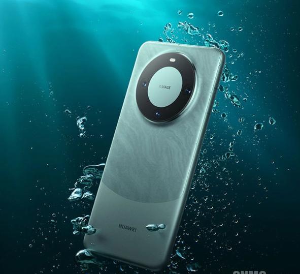 有条件的话，我是非常建议大家直接买华为Mate60 Pro和iPhone 15 
