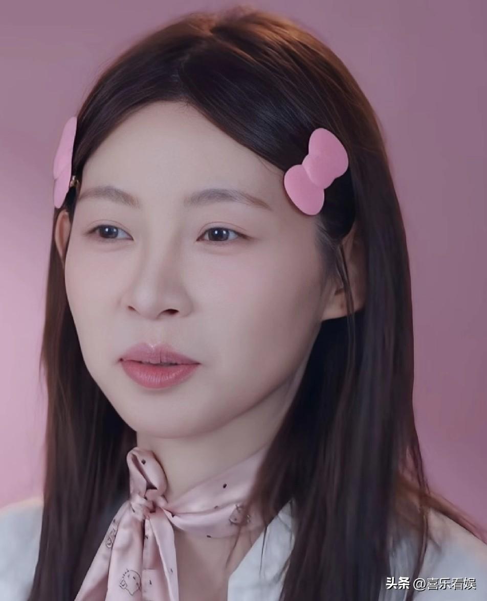 痞幼说被邻居排挤
 
3月21日，女网红痞幼冲上了热搜，原因是她坦言被邻居排挤一