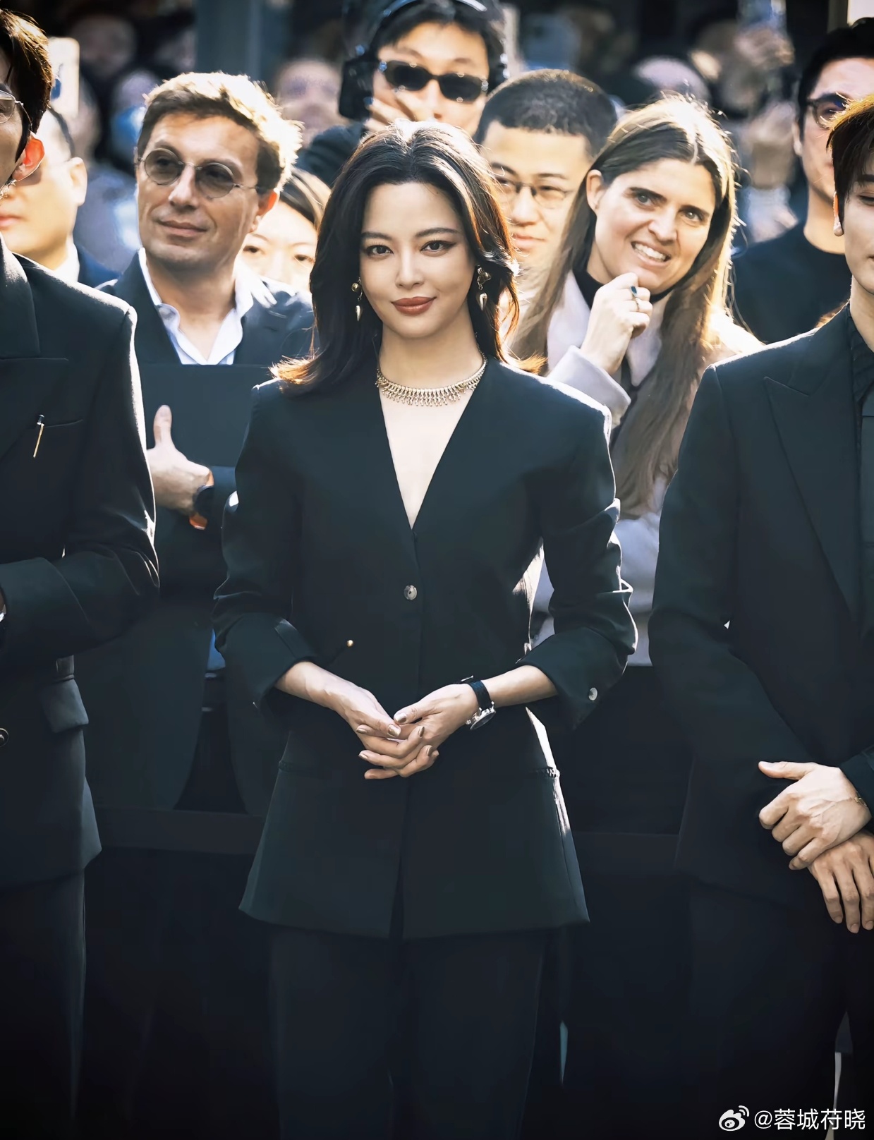 一个年纪轻轻金鸡华表双影帝提名一个威尼斯影后画面太美了了王一博辛芷蕾聊啥呢 娱乐