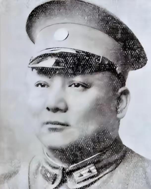 1938年春，国民党少将叶蓬求见陈诚，陈诚看了名片后，随手扔到纸篓，对副官说：“