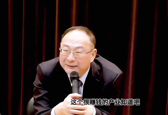 金灿荣：美国强大的诀窍，①全世界引进人才搞高科技；②用高科技制造先进军事装备，武