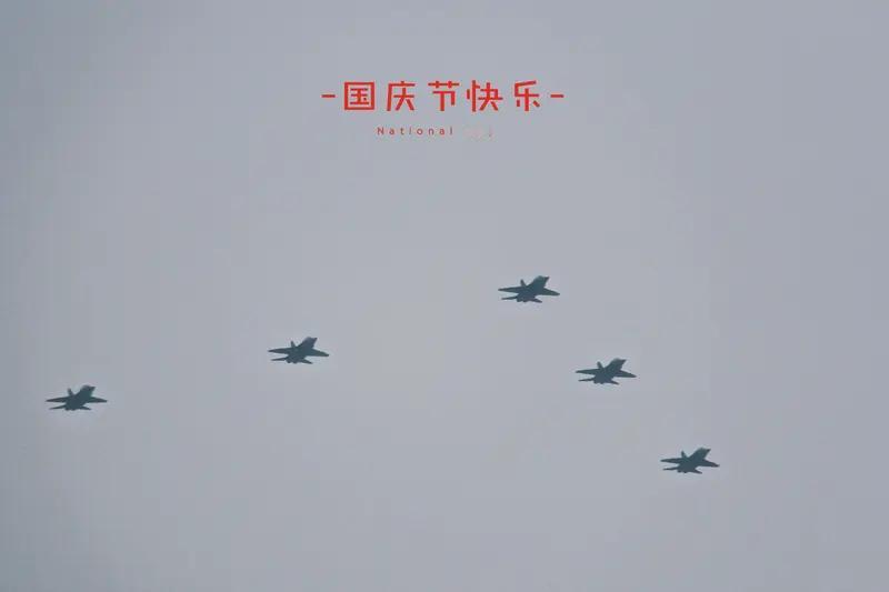 美媒公布的2025世界空军排名太有“看点”了。美国智库WDMMA用TVR评分体系