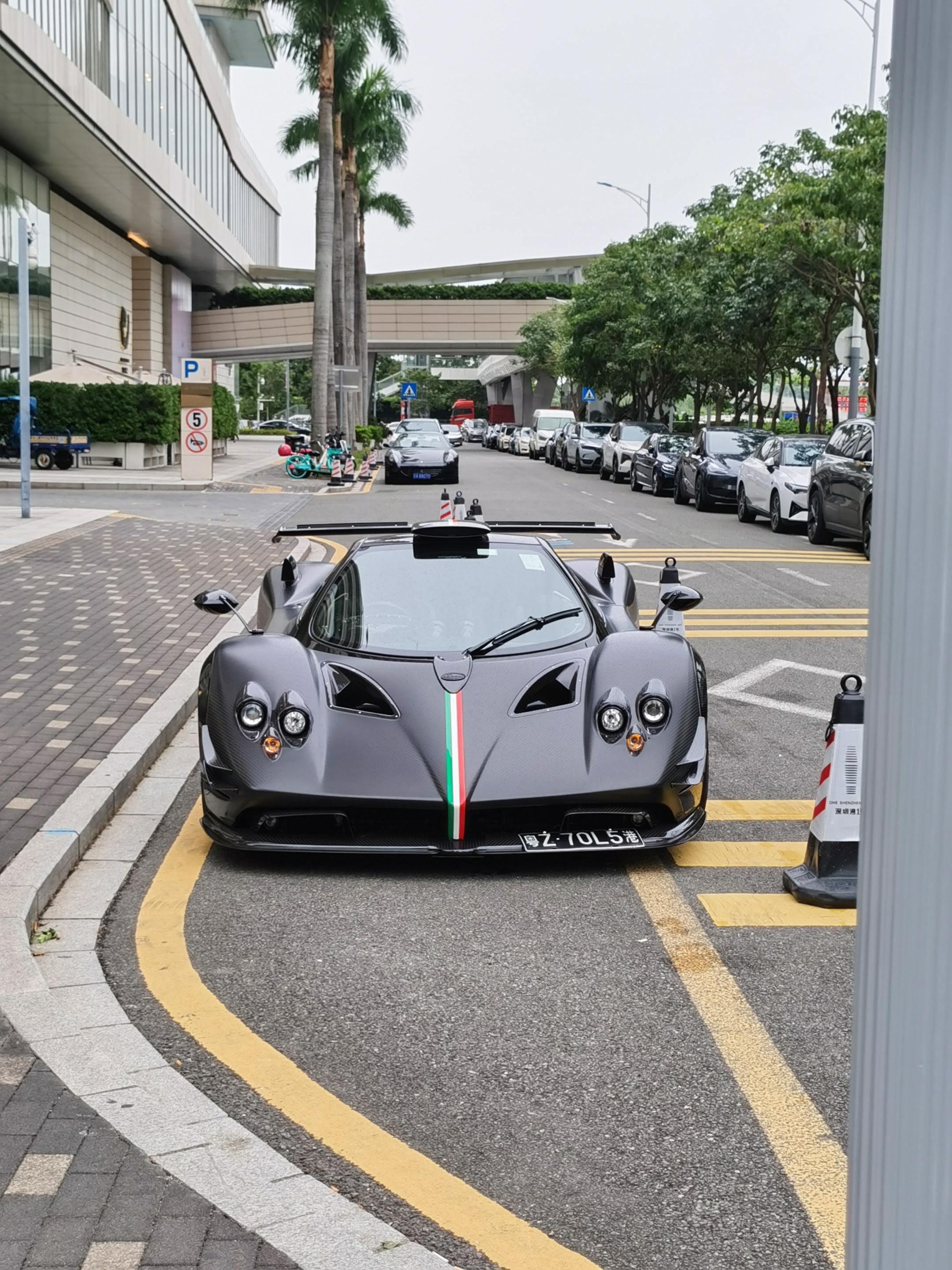 深圳湾一号帕加尼zonda Absolute EVO
