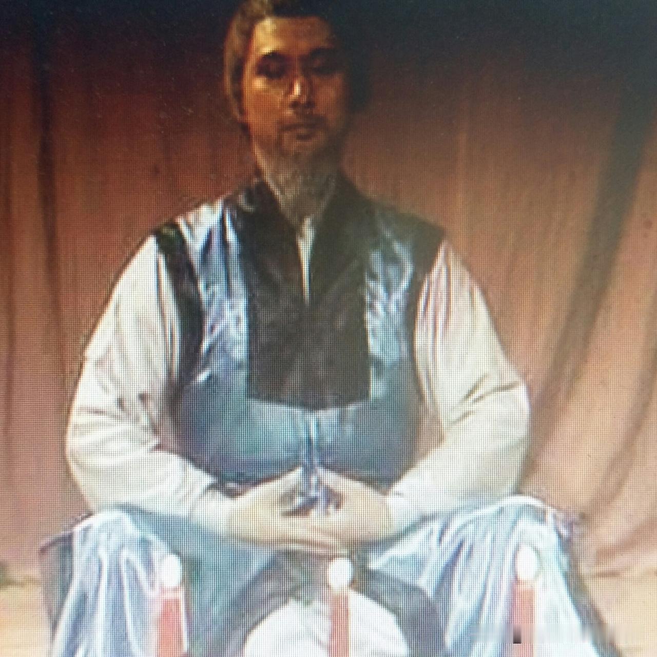 王重阳为什么比周伯通武功高?王重阳生前的武功比周伯通高是合乎逻辑的。

第一、周
