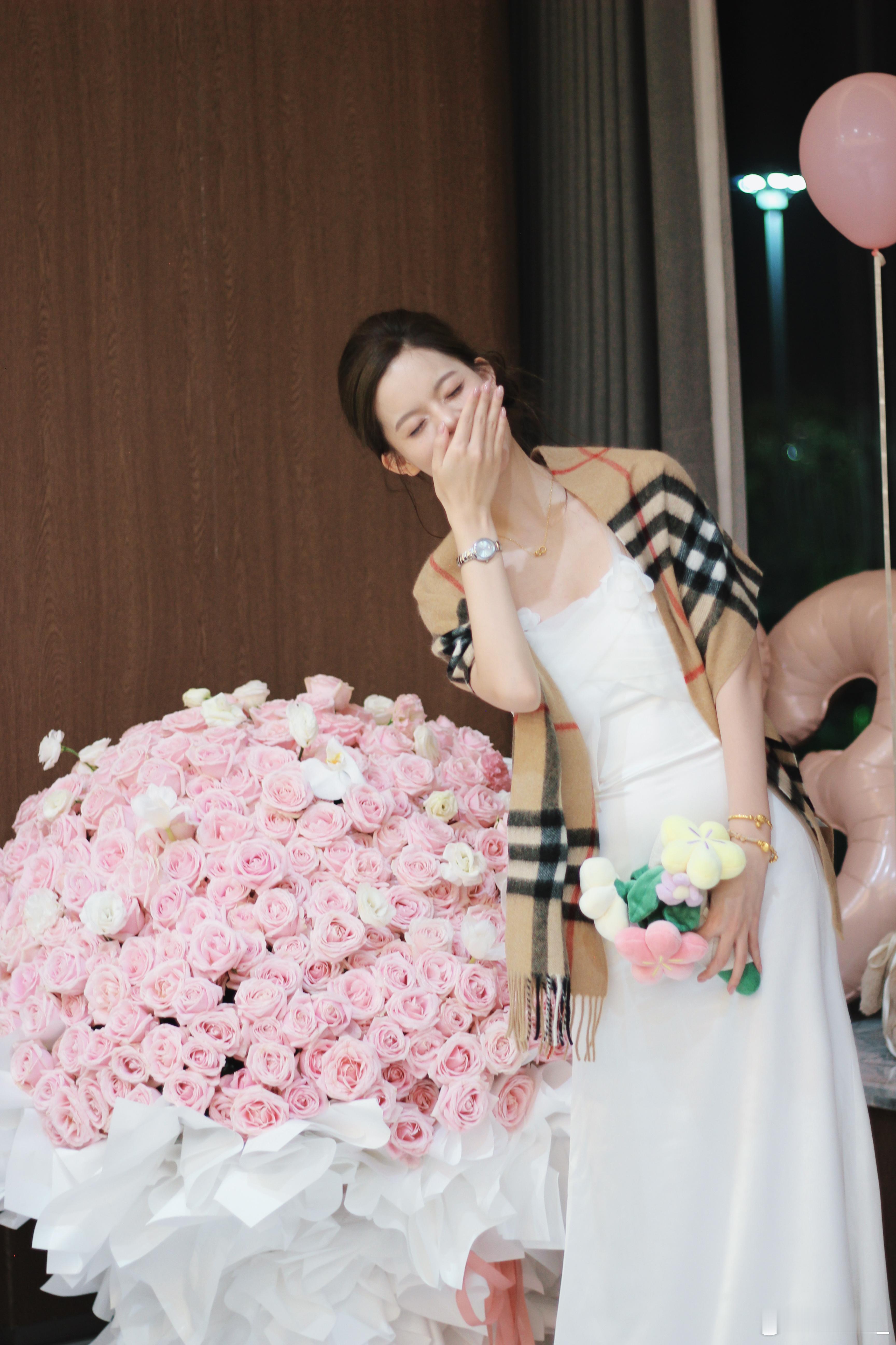 在身后陪我微笑或泪流 ​​​