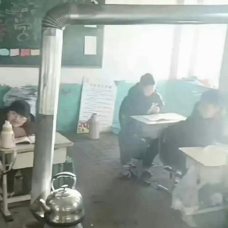 据说这是26年某农村小学，你敢信不 