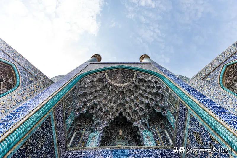 高市喊话伊朗“克制” 日本民众惊讶 高市早苗喊话伊朗“克制”，日本民众惊讶，这反