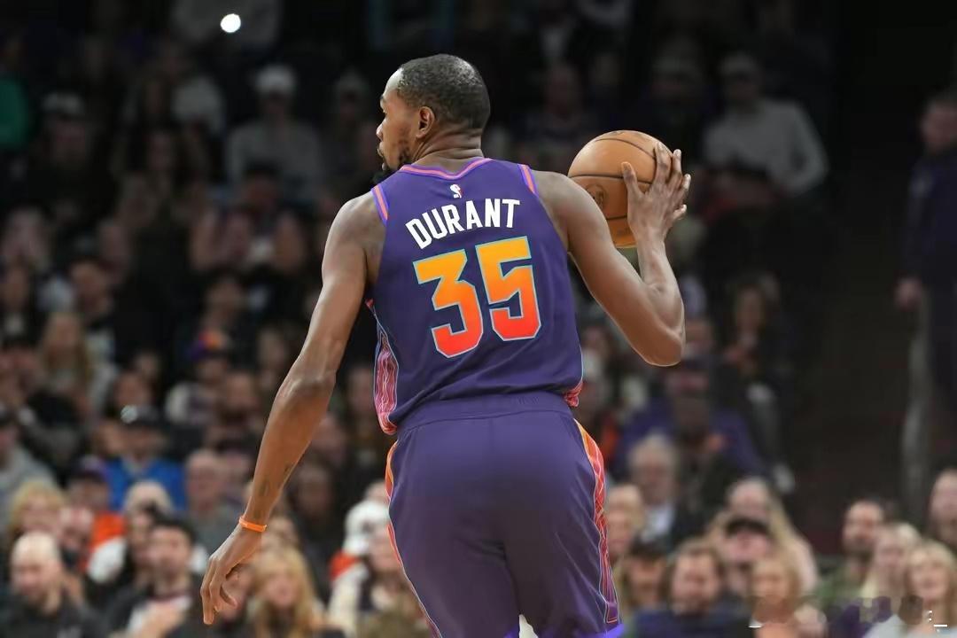 今日NBA常规赛，太阳在客场127-116战胜开拓者。赛后，太阳主帅沃格尔接受了