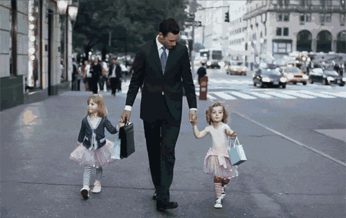 一个人如能让自己经常维持像孩子一般纯洁的心灵，用乐观的心情做事，用善良的心肠待人