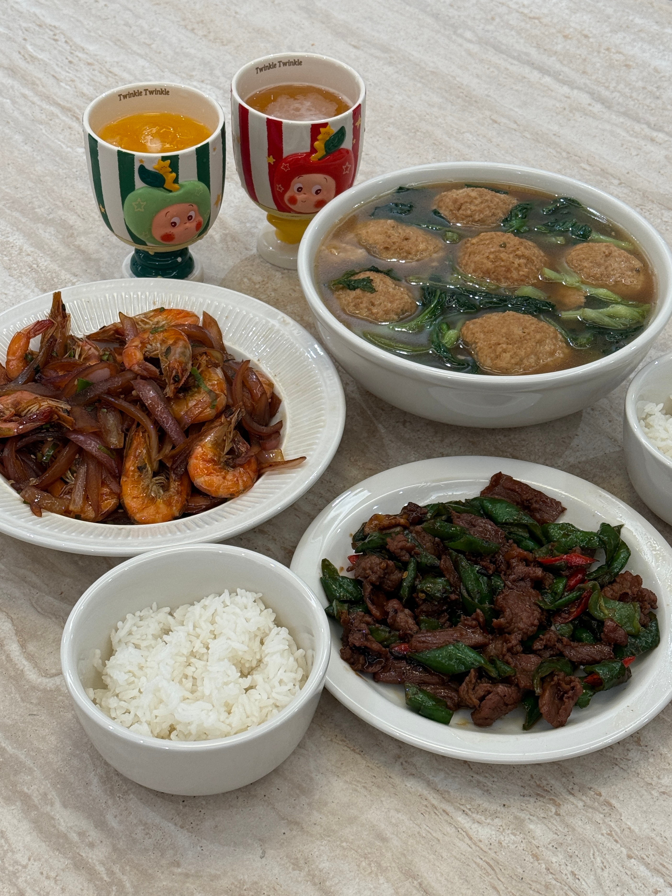 搬家后吃了三次饭都是老公烧的，这个家到底还有人在减肥吗[流汗] ​​​