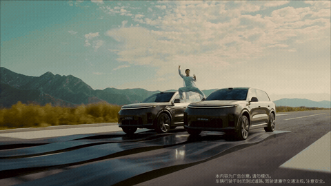 这哪是广告这是动作大片汽车广告已经卷成动作片了经典特技创意重新翻拍，直接升级双车