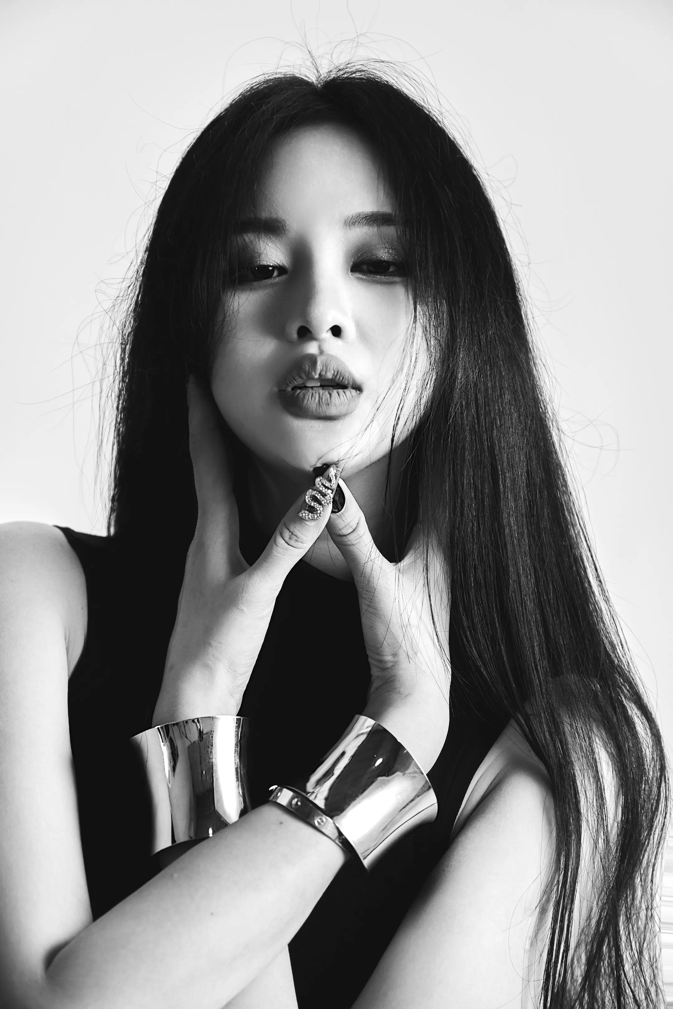 盛夏的黑玫瑰 美丽又危险
