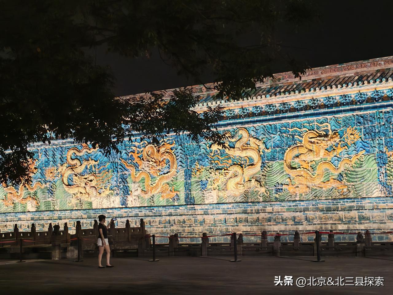 大同九龙壁打卡打卡大同九龙壁，深入大明代王府，来到这里，就像打开了明代王府的时光