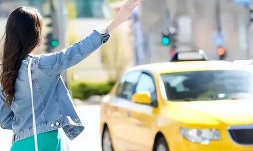 为什么大家现在宁愿等网约车，也不坐出租车？很简单，因为现在的出租车，已经彻底活成