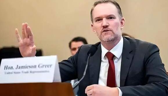 中美贸易博弈态势已经变了，现在主动权牢牢在中国手里，美方急于放出软信号为特朗普访