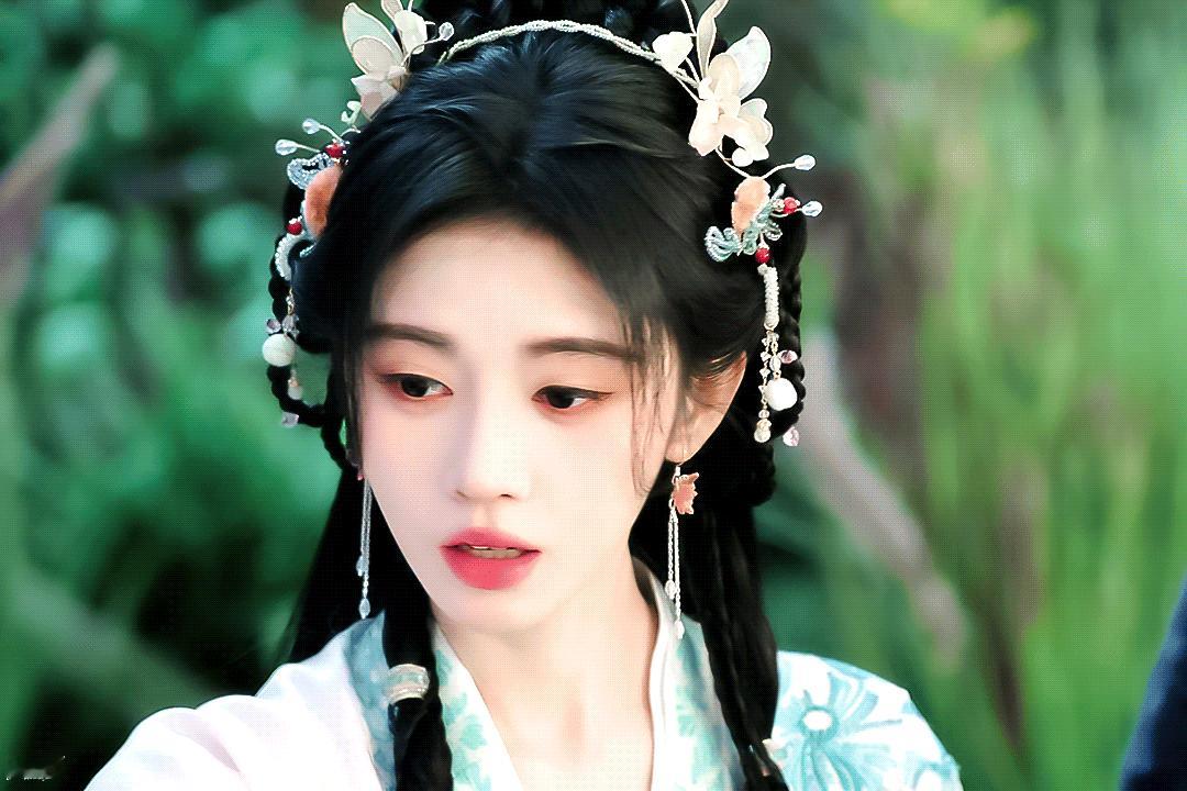 jjy鞠婧祎露芜衣 jjy鞠婧祎月鳞绮纪你在哪我们在哪
