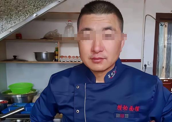 面汤浇喉的暴行：一场持续五小时的家暴悲剧
 
2024年深冬的一个傍晚，陕西咸阳