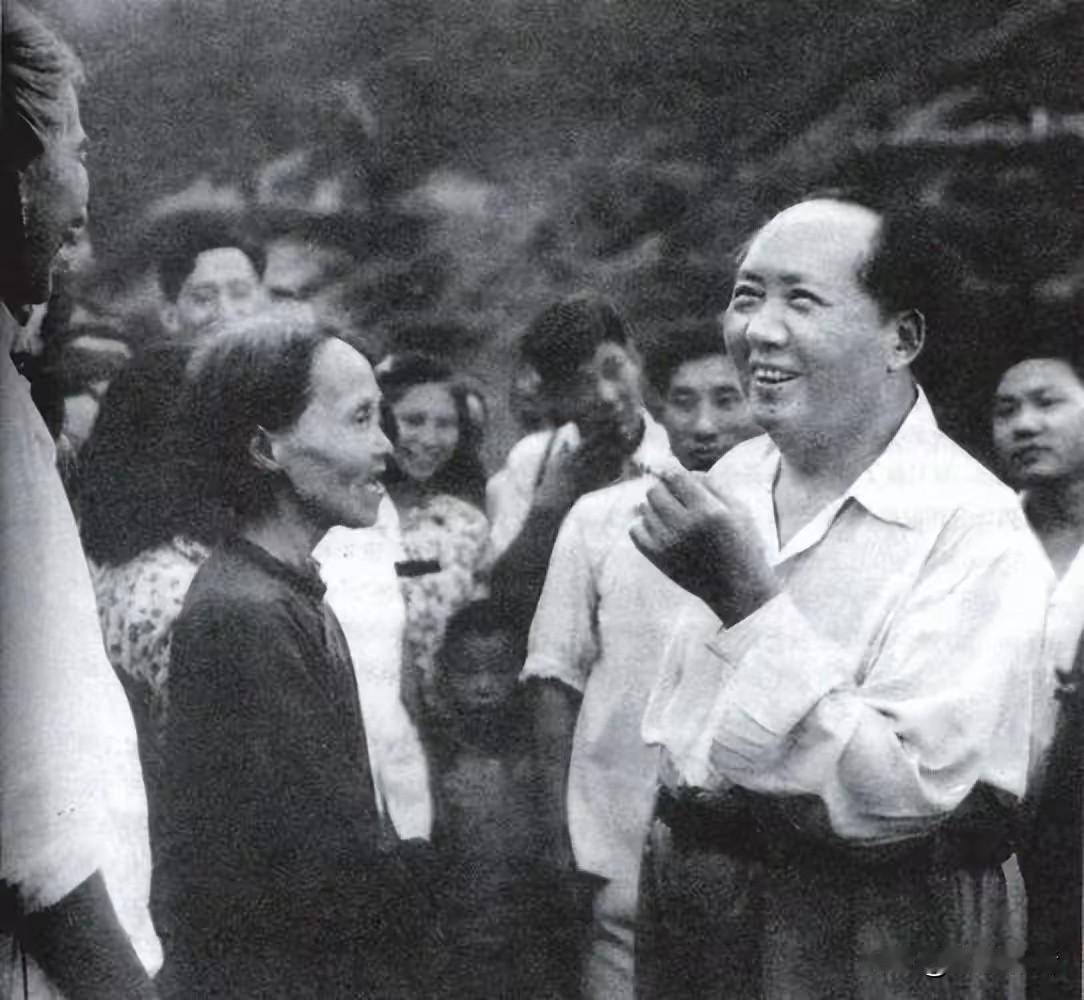 🤲谦卑向善，温润处世！🙏敬爱的毛主席，追思您温润品格，铭记不朽向善箴言！择善