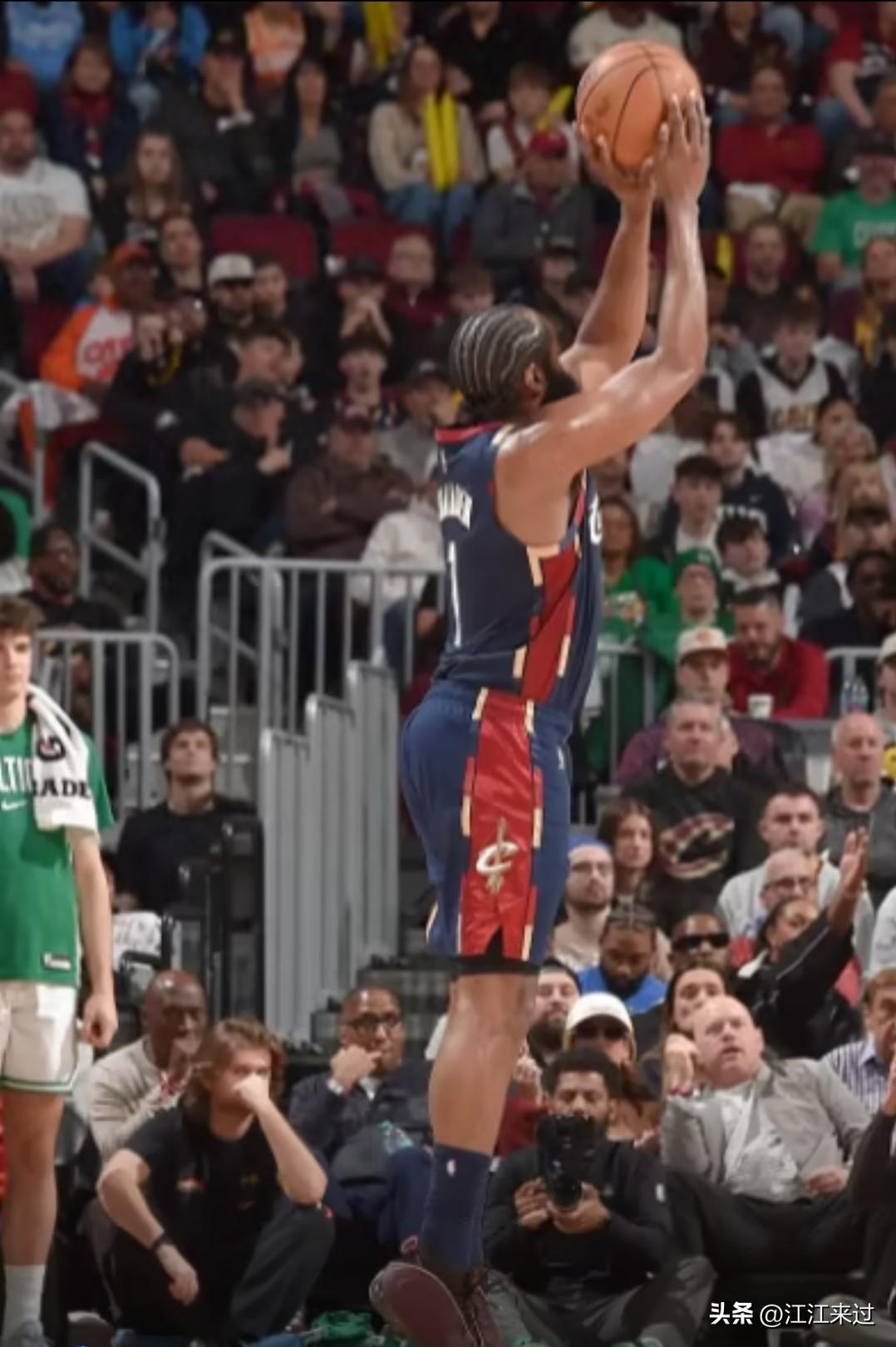 米切尔哈登今天发挥不比双探花差，今天骑士整体手感不佳这得认！为什么打凯子就手感不