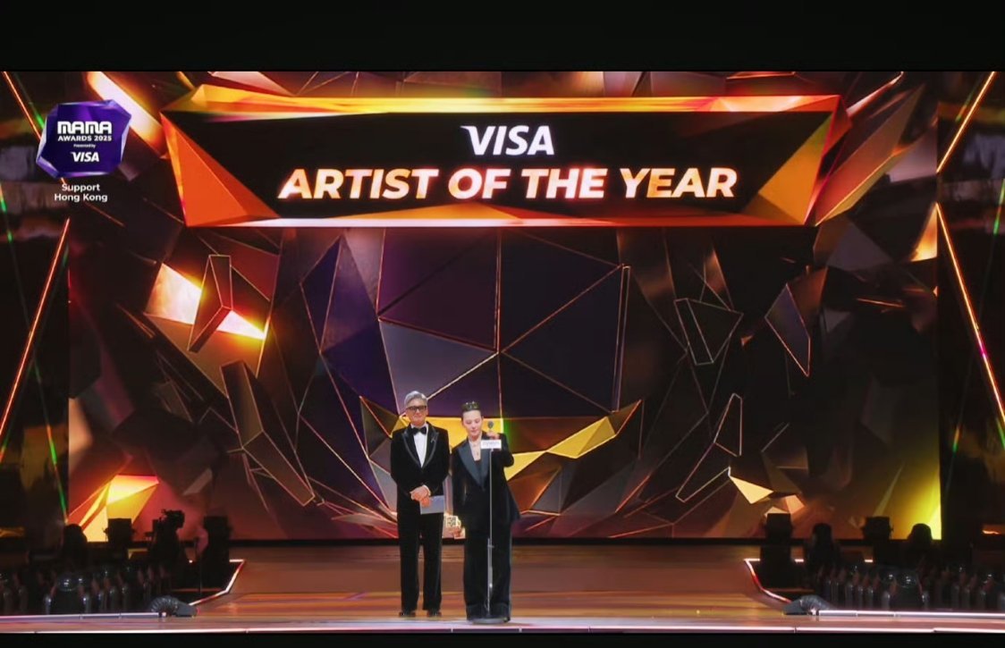 第一次见权志龙害羞了 周润发+权志龙！10年后再聚首，握手言欢，真是老朋友的默契