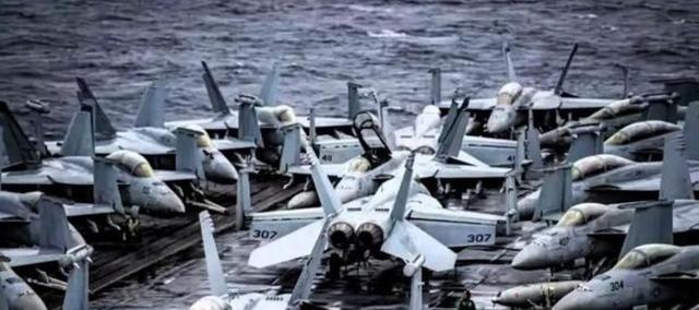 美军两架坠毁南海的飞机原因已明确，不是电磁攻击，也不是“南海魔咒”，而是……美军