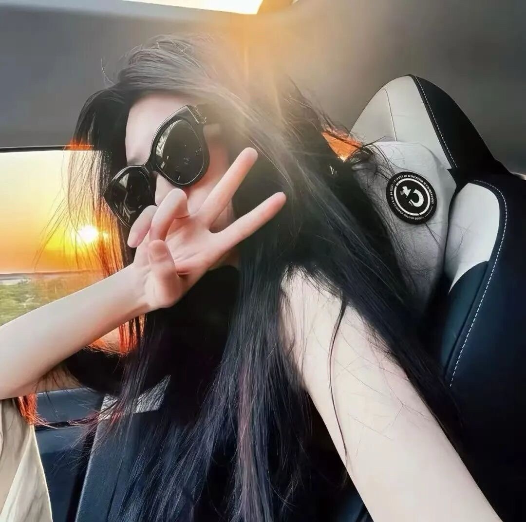 你问我为什么不理你 我最近都有点不想活了 你还问我为什么不回你 ​​​