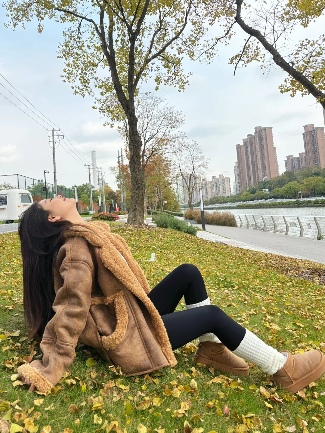 冬天还得是羊羔毛🍁保暖又时髦～