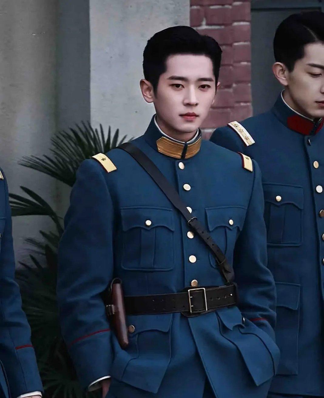 说实话，这些民国服饰只有这二秒的不cosplay
