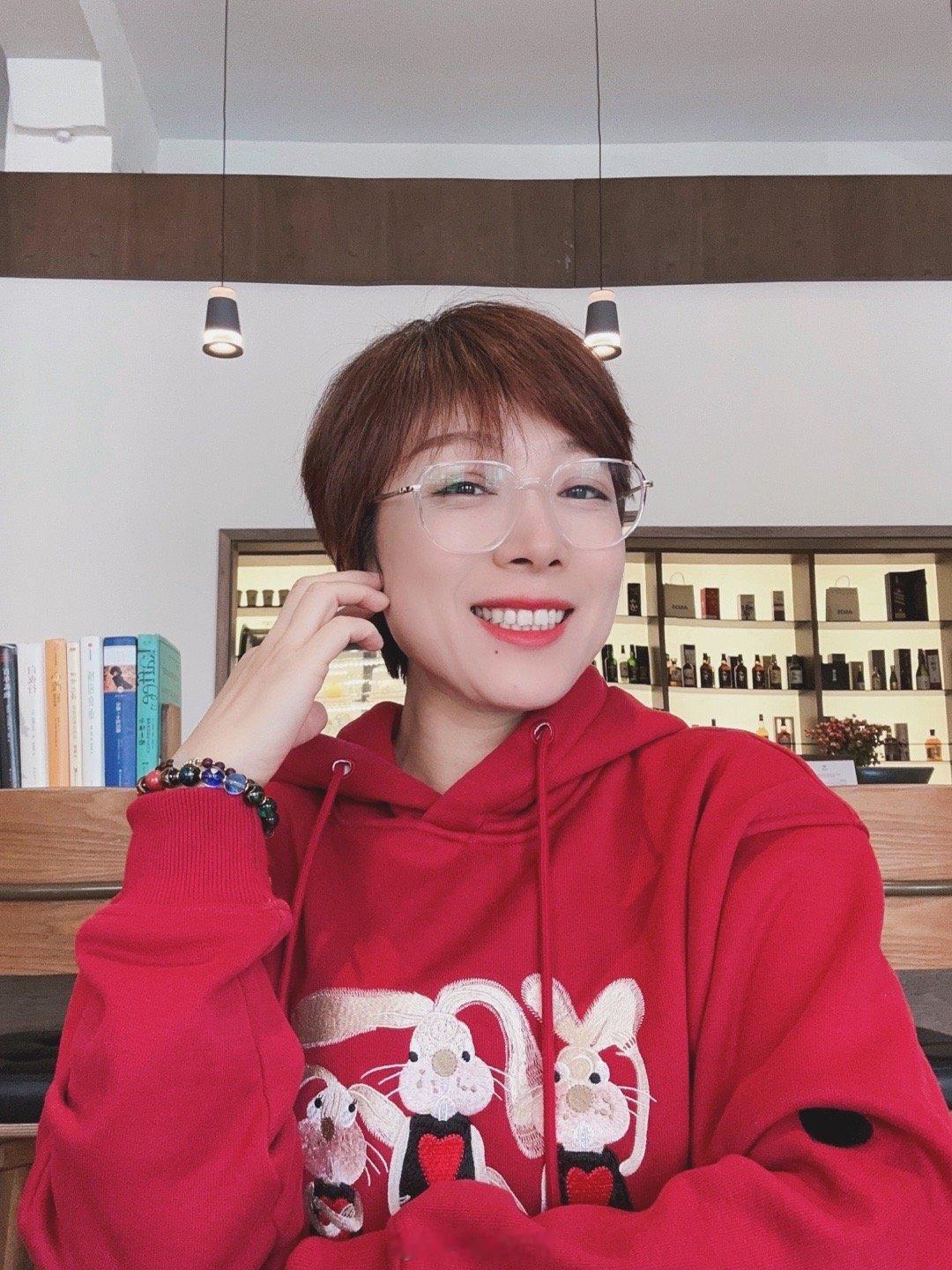 海河边，藏在百年欧式建筑中的咖啡馆☕。周末娘仨在天津城里闲逛，说好的西北角早餐被