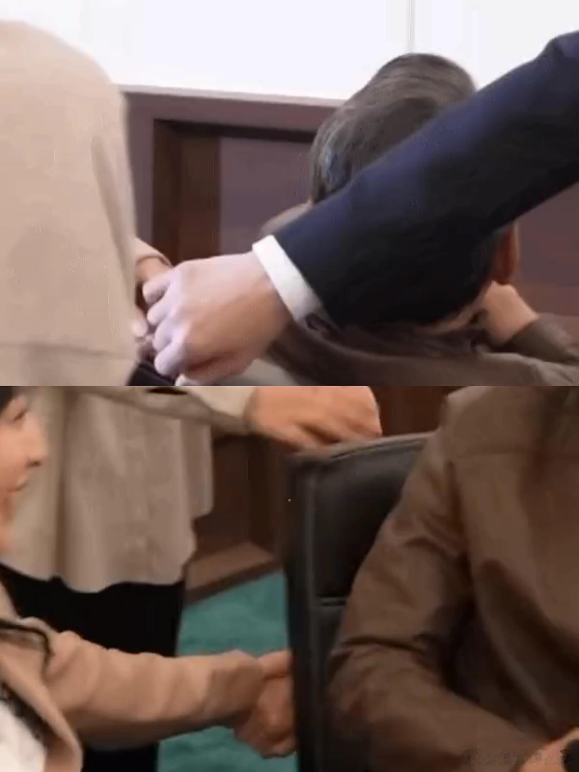 妈耶金金夫妇要不要这么甜！哪有演员私底下还这么牵手的，明天就把民政局给你们搬来[