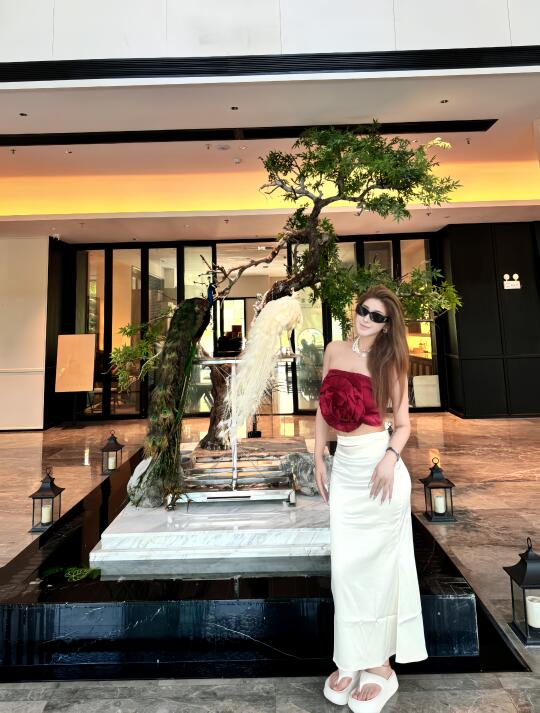 氛围感酒店 超出片环境 “做自己的自由花开心至上”