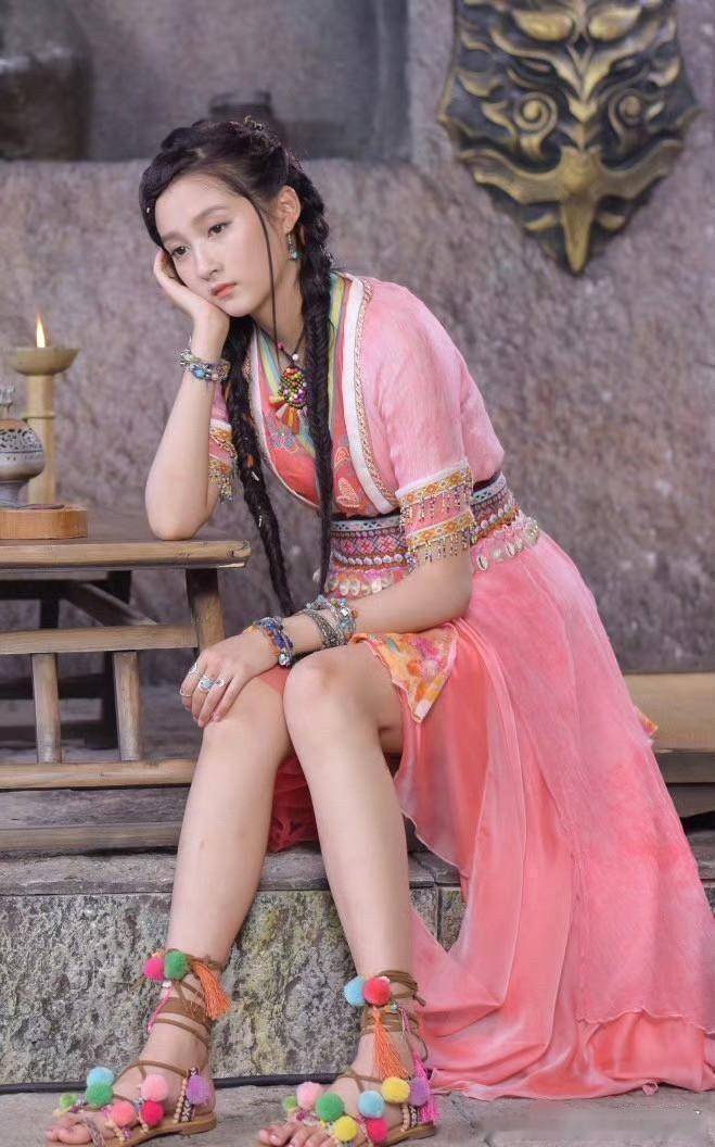 关晓彤当年是真的好嫩啊 