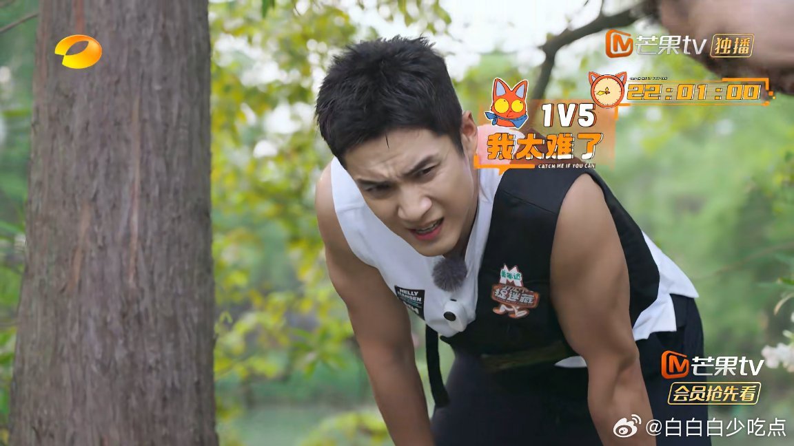 这里禁止虐待老人，但他玩游戏也是太拼了跳水了可还行