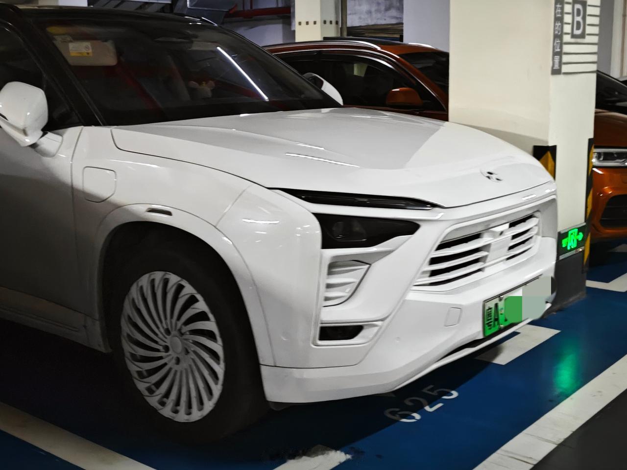 改得像个燃油车。[裂开]
