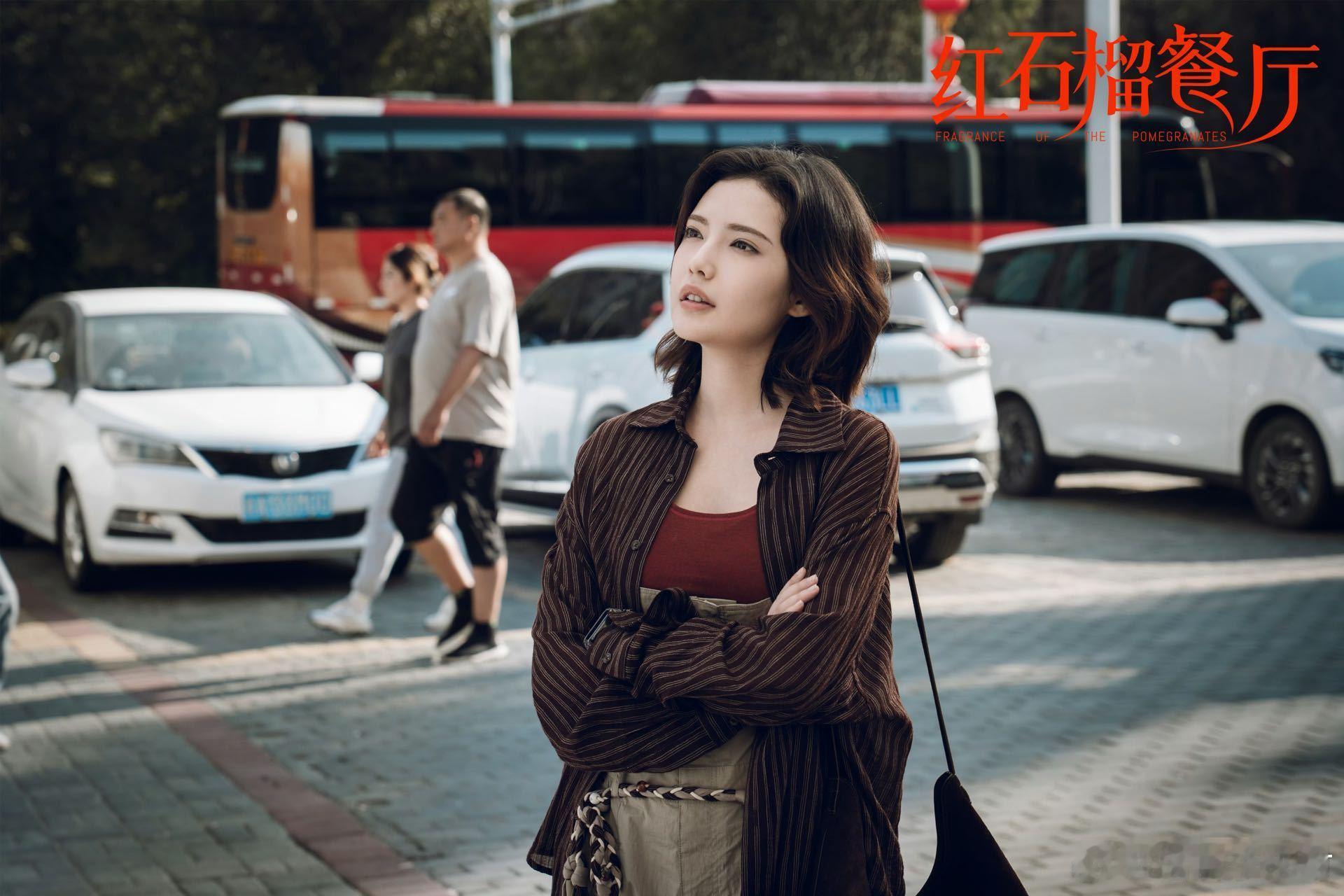 加奈那月月上新剧部部不一样 追更的快乐又回来了！加奈那新剧变身飒爽实习律师，颜菲