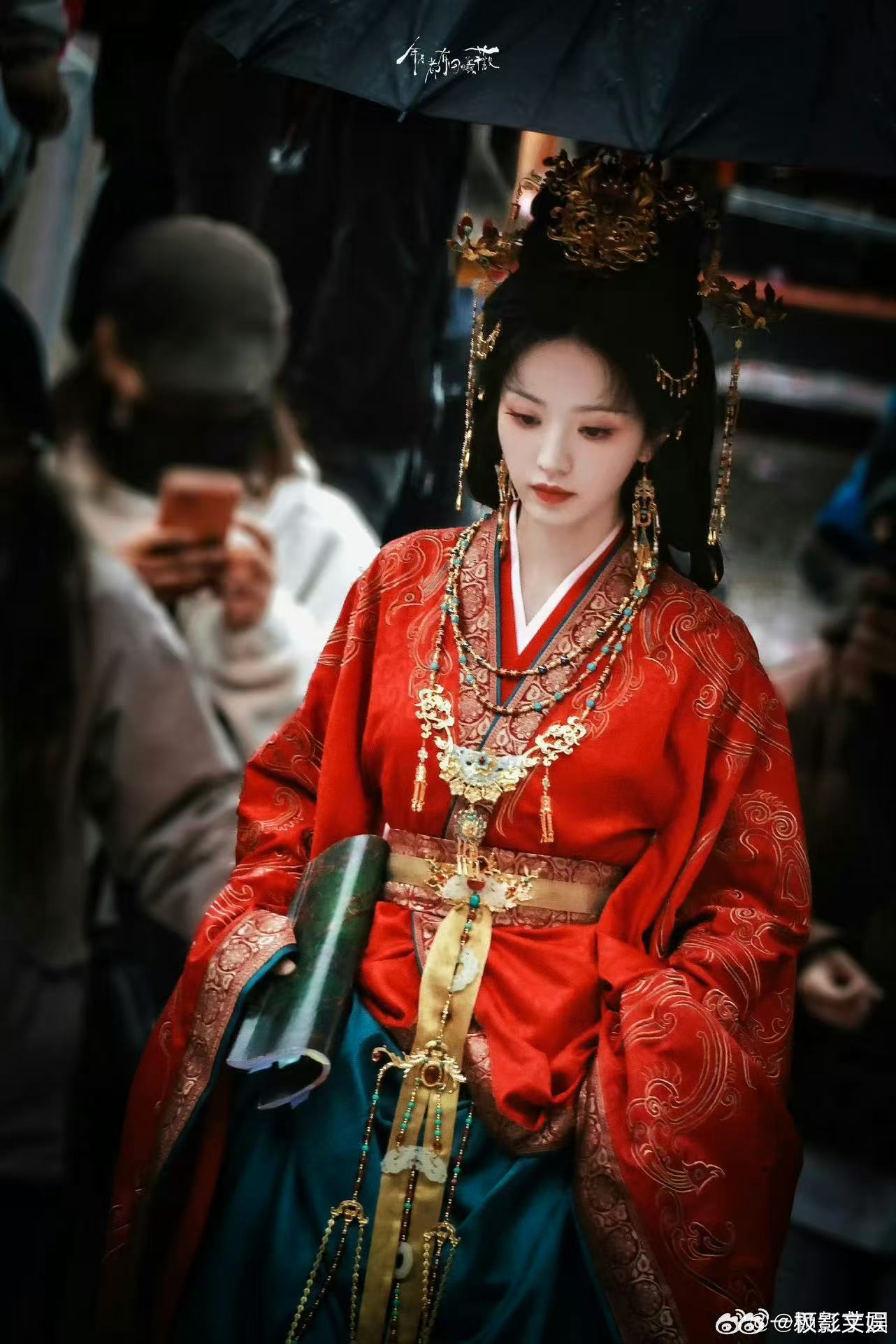 田曦薇新剧大婚路透田曦薇新剧婚服造型路透田曦薇新剧婚服造型路透，好美，真棒呀 