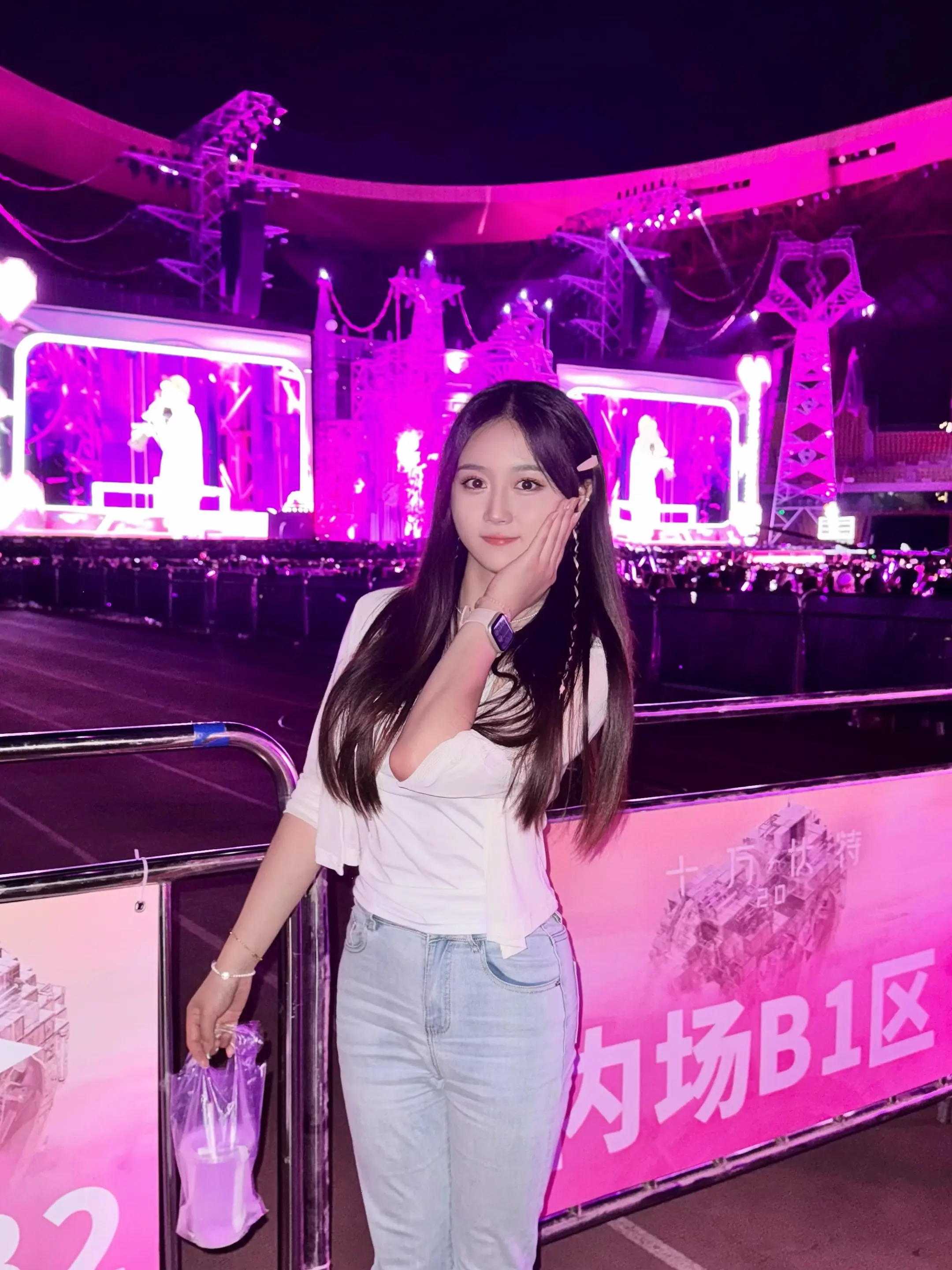 『十万伏特⚡️』 𝙍𝙤𝙢𝙖𝙣𝙘𝙚 𝙘𝙞𝙩𝙮💒爱...