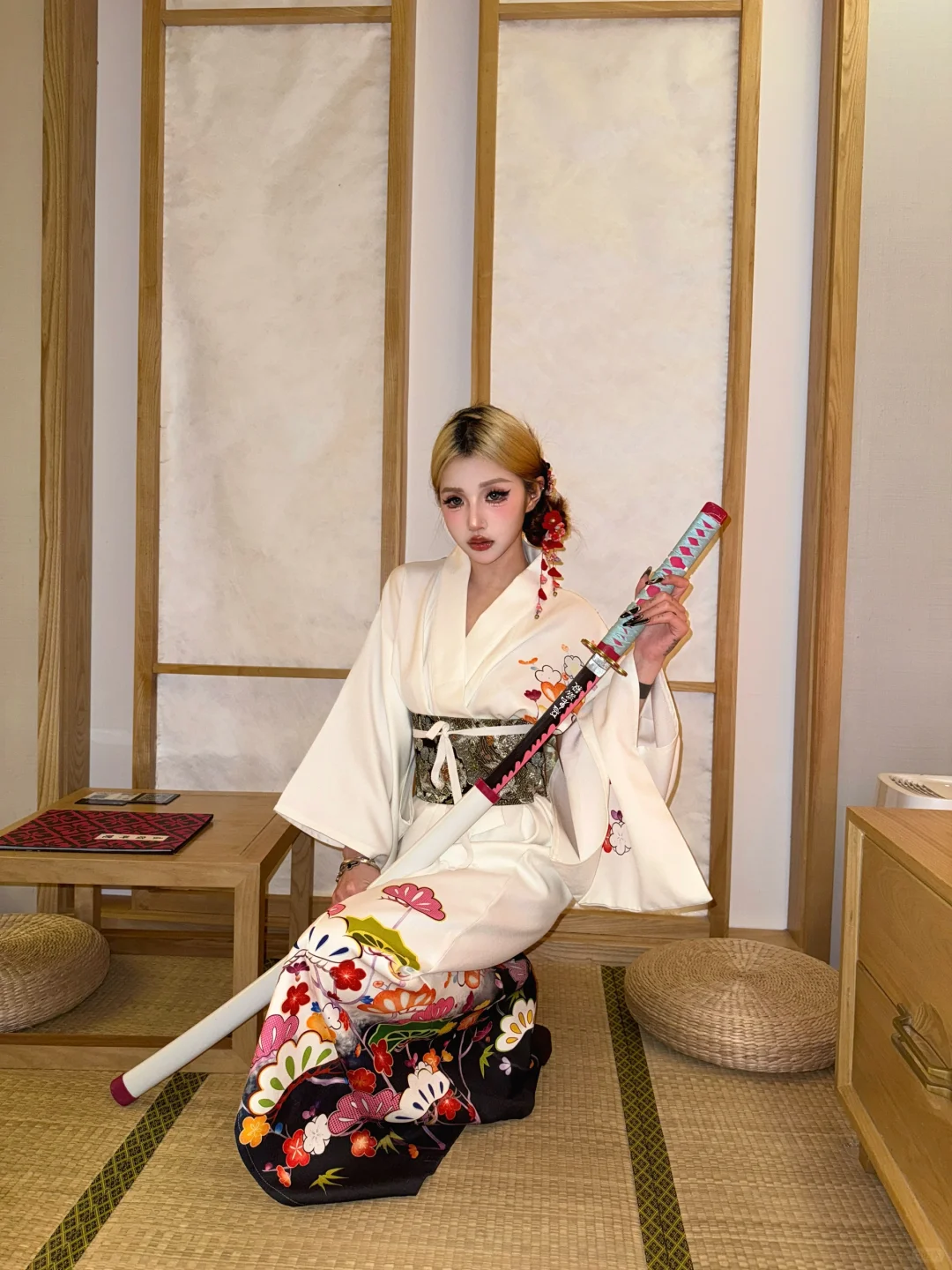 爷爷穿孙子衣服